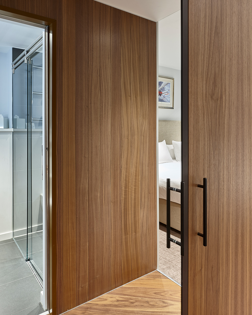 Gustafs linear planks at the RAF social club