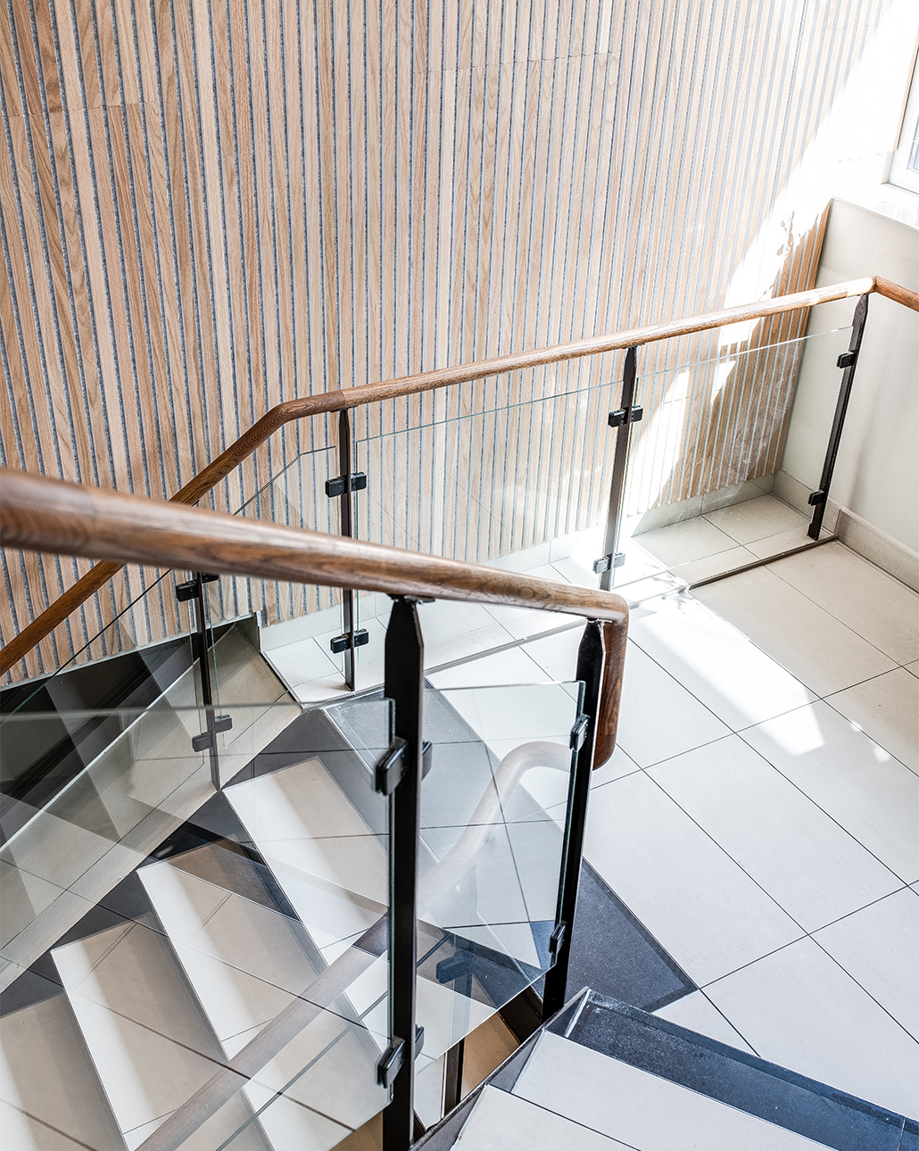 Lamellow+ wall installation