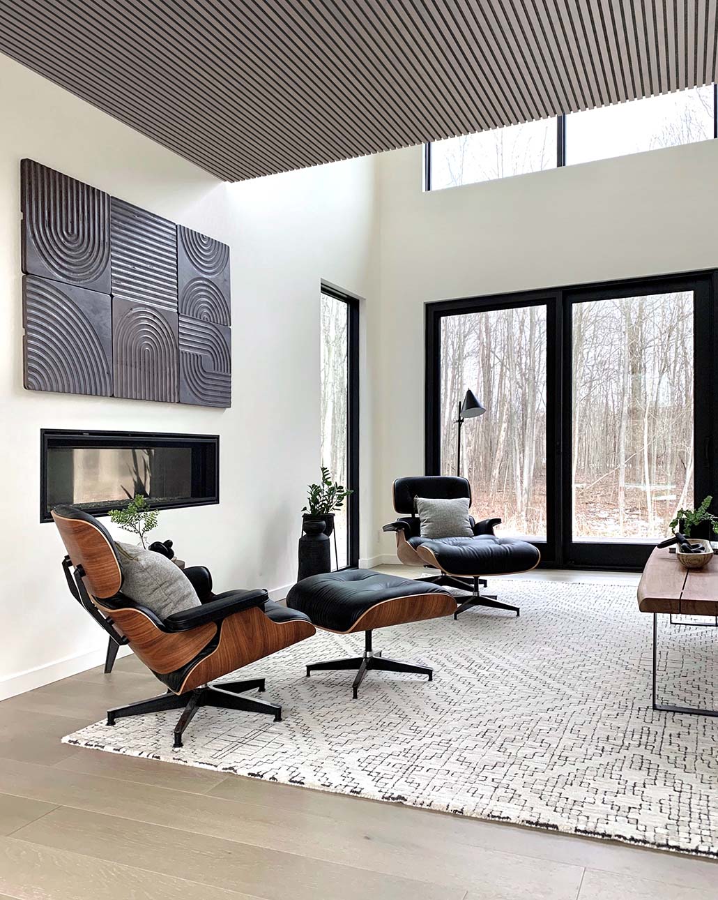 acoustic ceiling with wood lamells