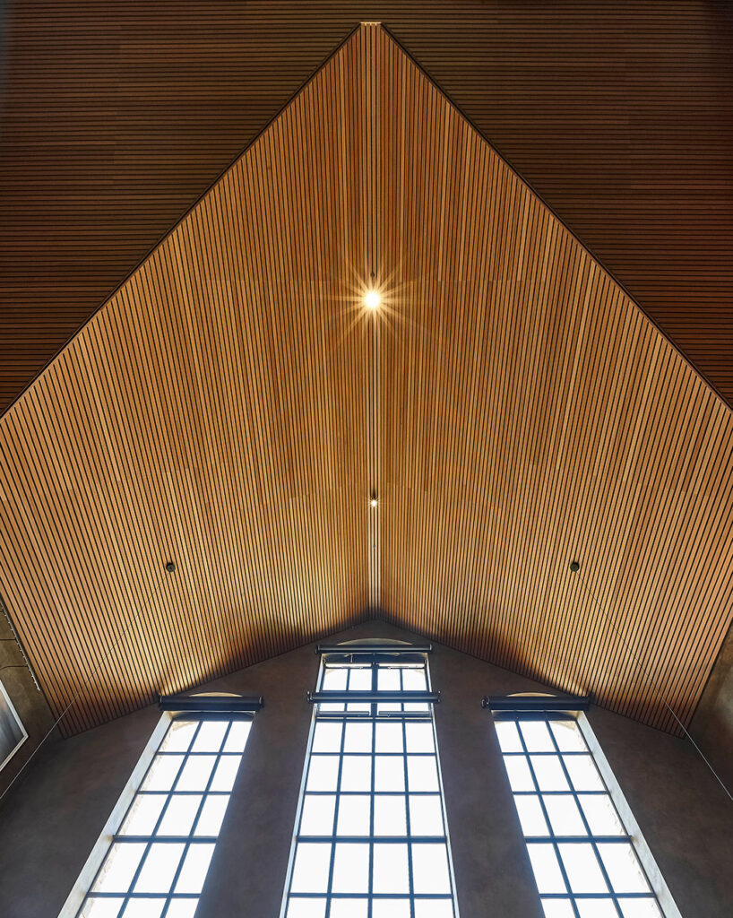 Ribs in ceiling and tall windows