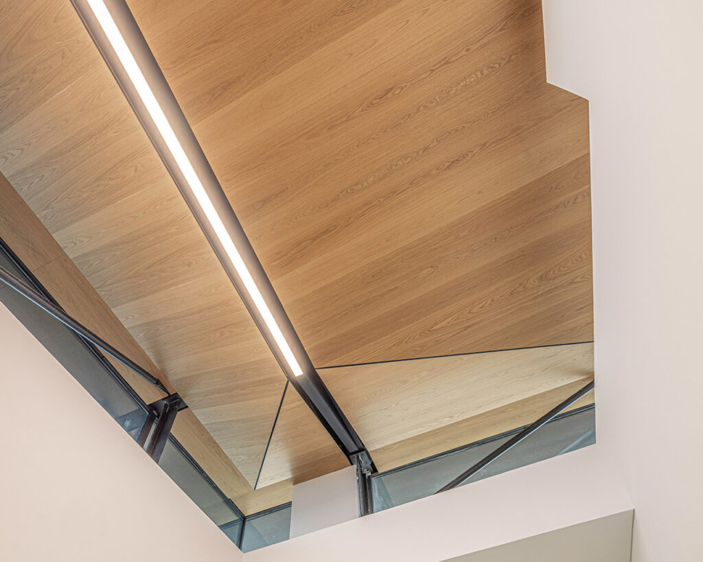 Ceiling panels with integrated lighting detail image
