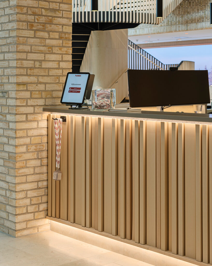 Reception ribs detail