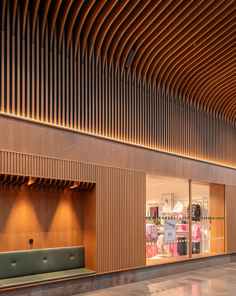 Ribs, panels and baffles in oak veneer