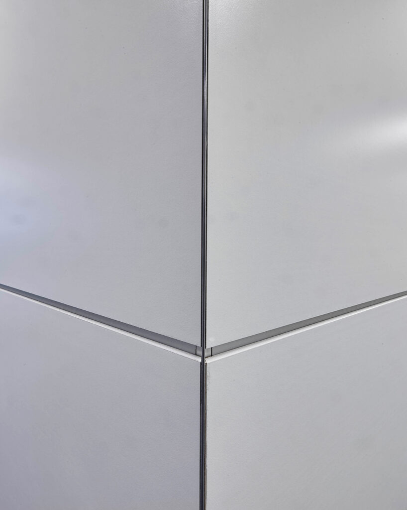 Open joints detail