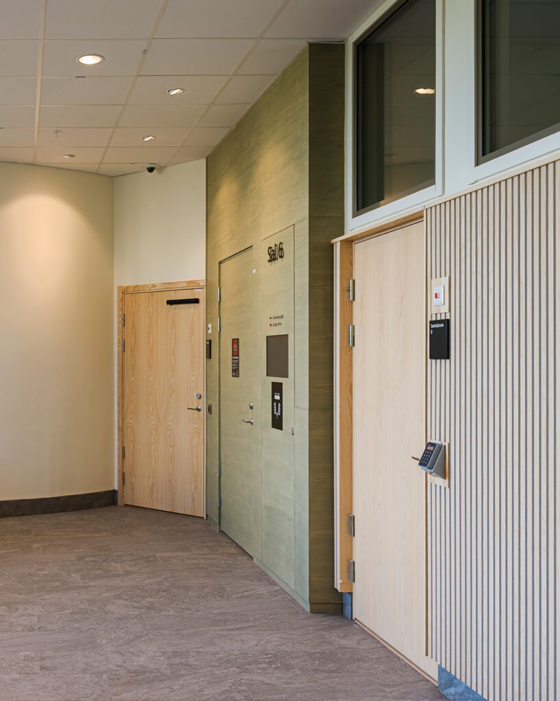 Green stained panels and Lamellow