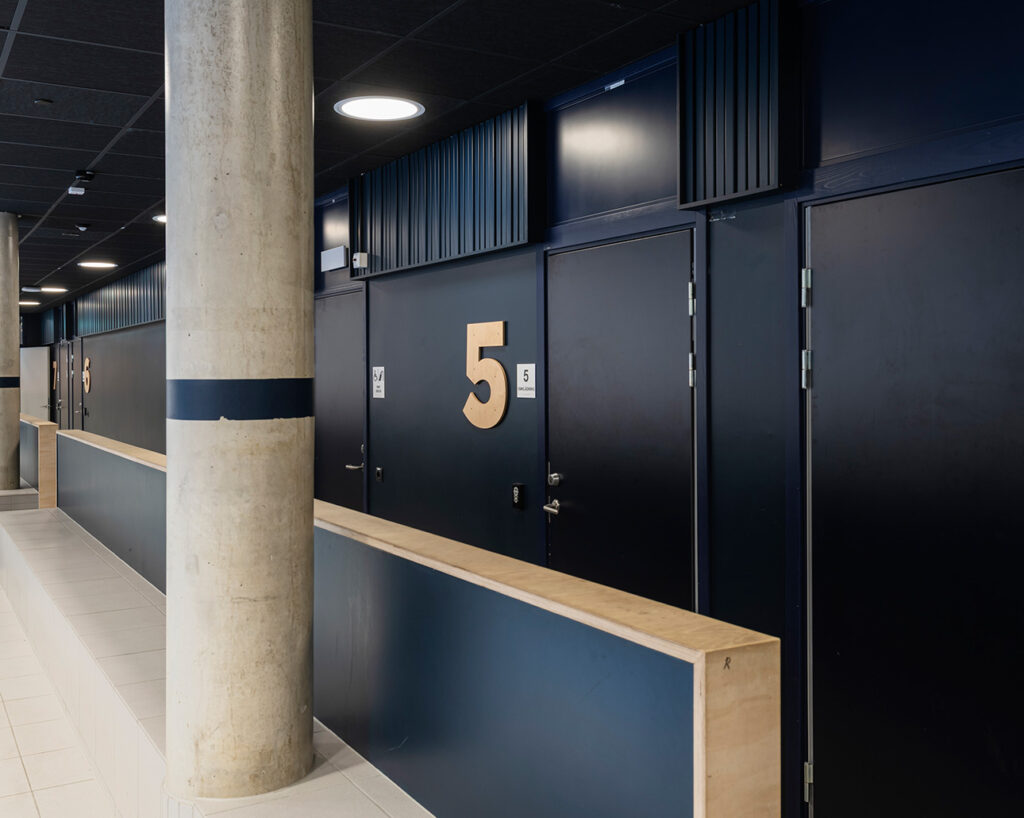 Corridor with painted ribs