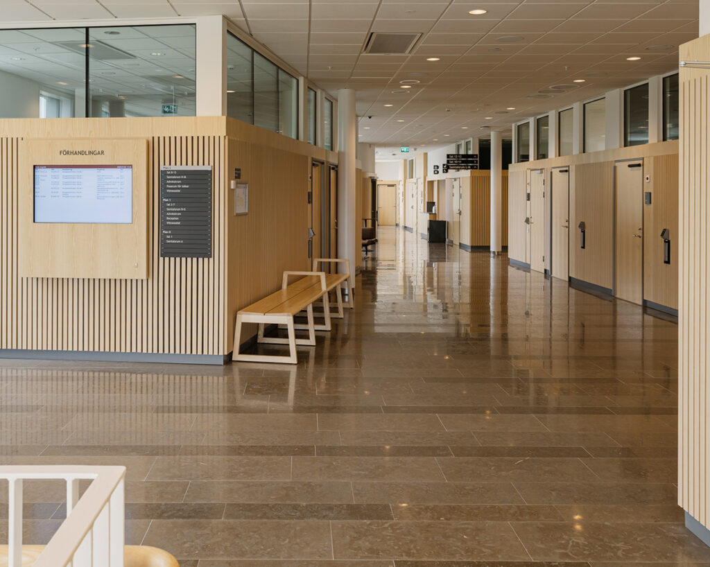 Ash ribs in corridor