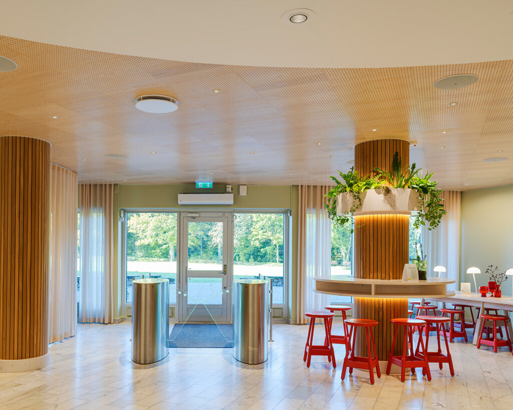 Ceiling panels in ash in office entrance